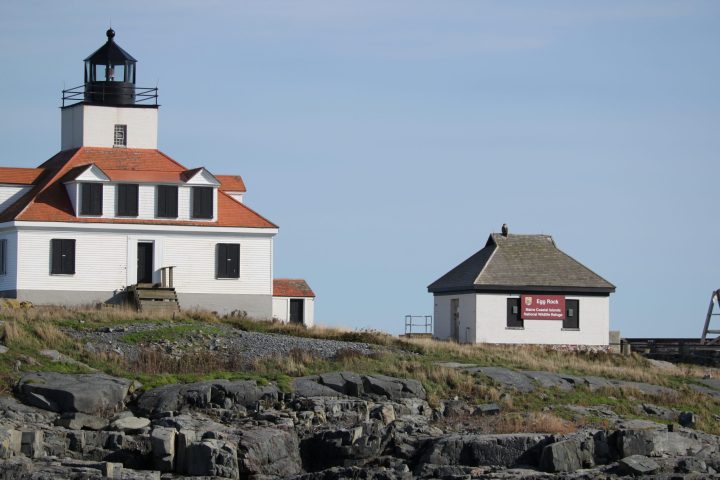 an old stone building